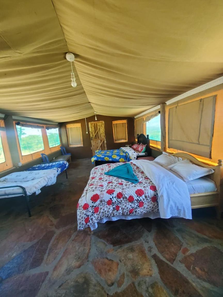 Ilkerin Camp Maasai Mara Panzió Sekenani Kültér fotó